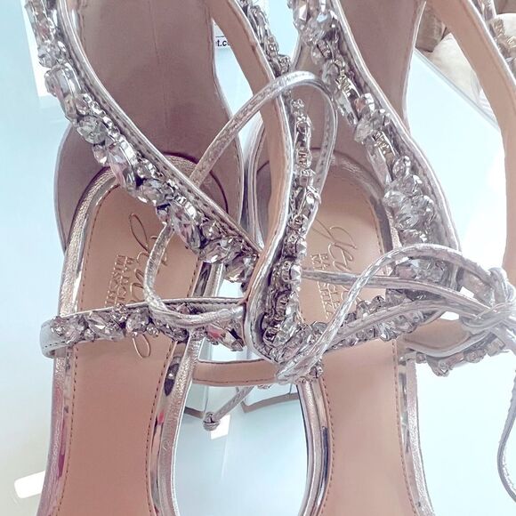 2 for $26 Jewel Badgley Mischka silver jeweled heels SZ 9 - Picture 9 of 13